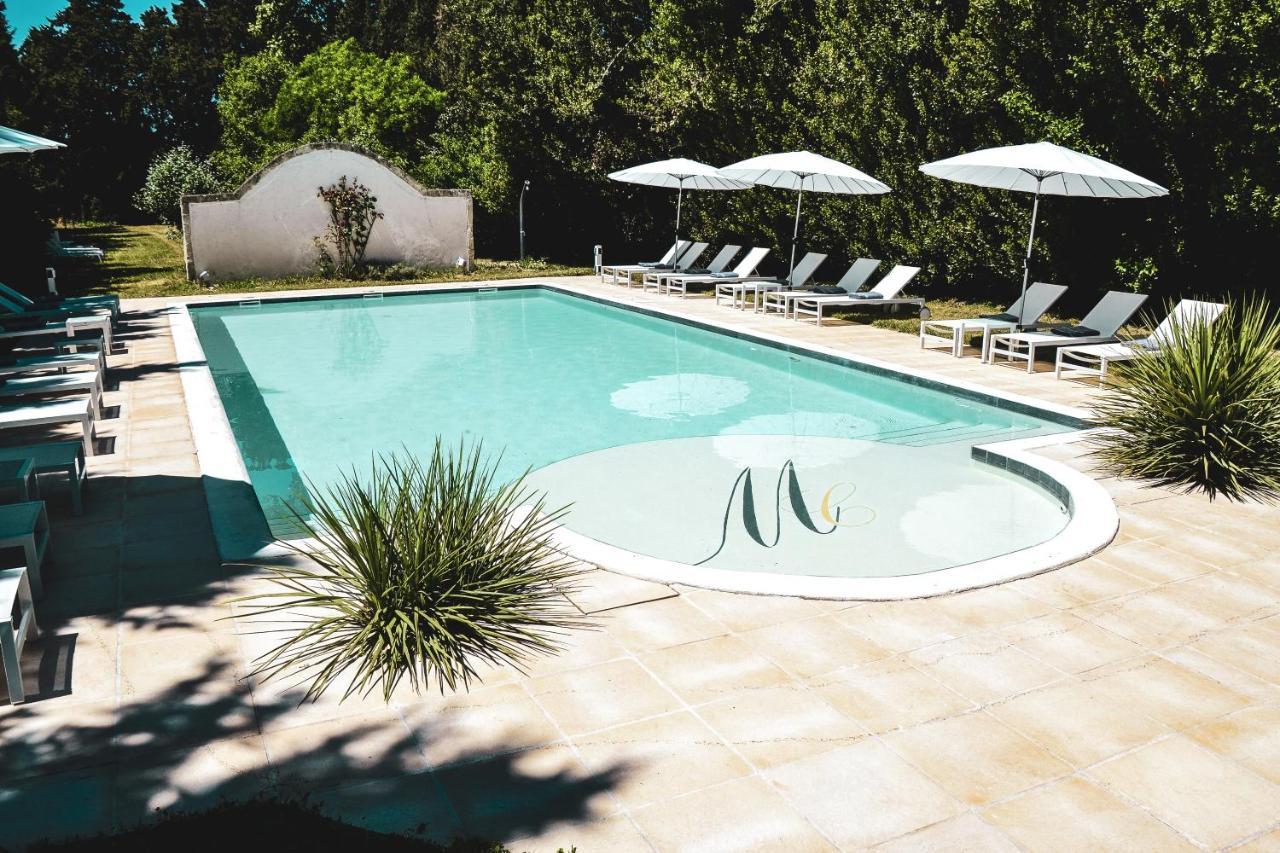 Mas De Capelou Bed & Breakfast อาวีญง ภายนอก รูปภาพ