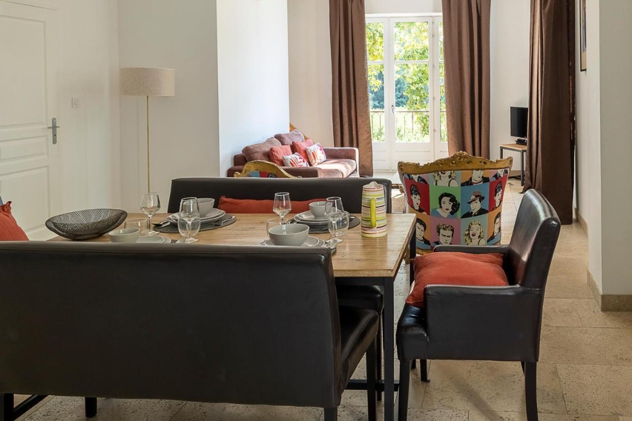 Mas De Capelou Bed & Breakfast อาวีญง ภายนอก รูปภาพ
