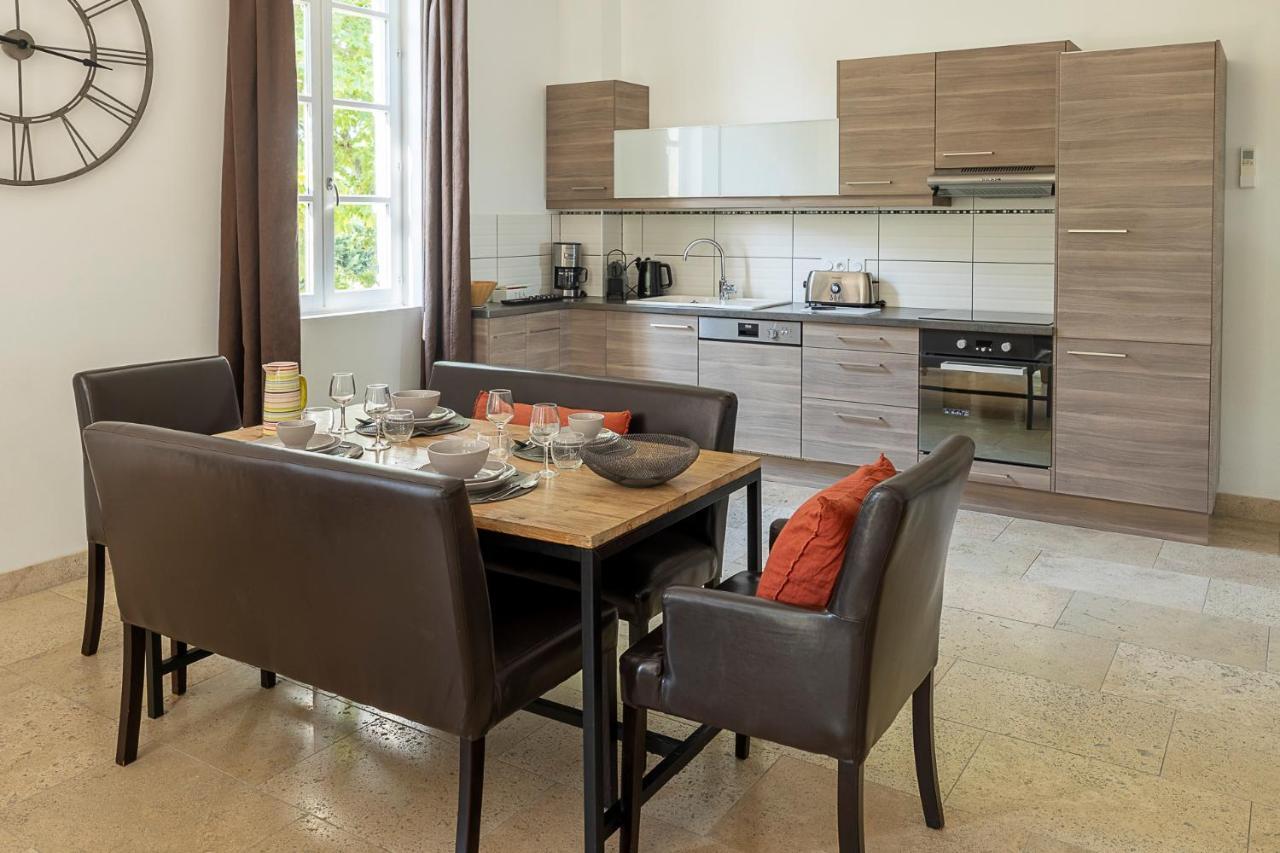 Mas De Capelou Bed & Breakfast อาวีญง ภายนอก รูปภาพ