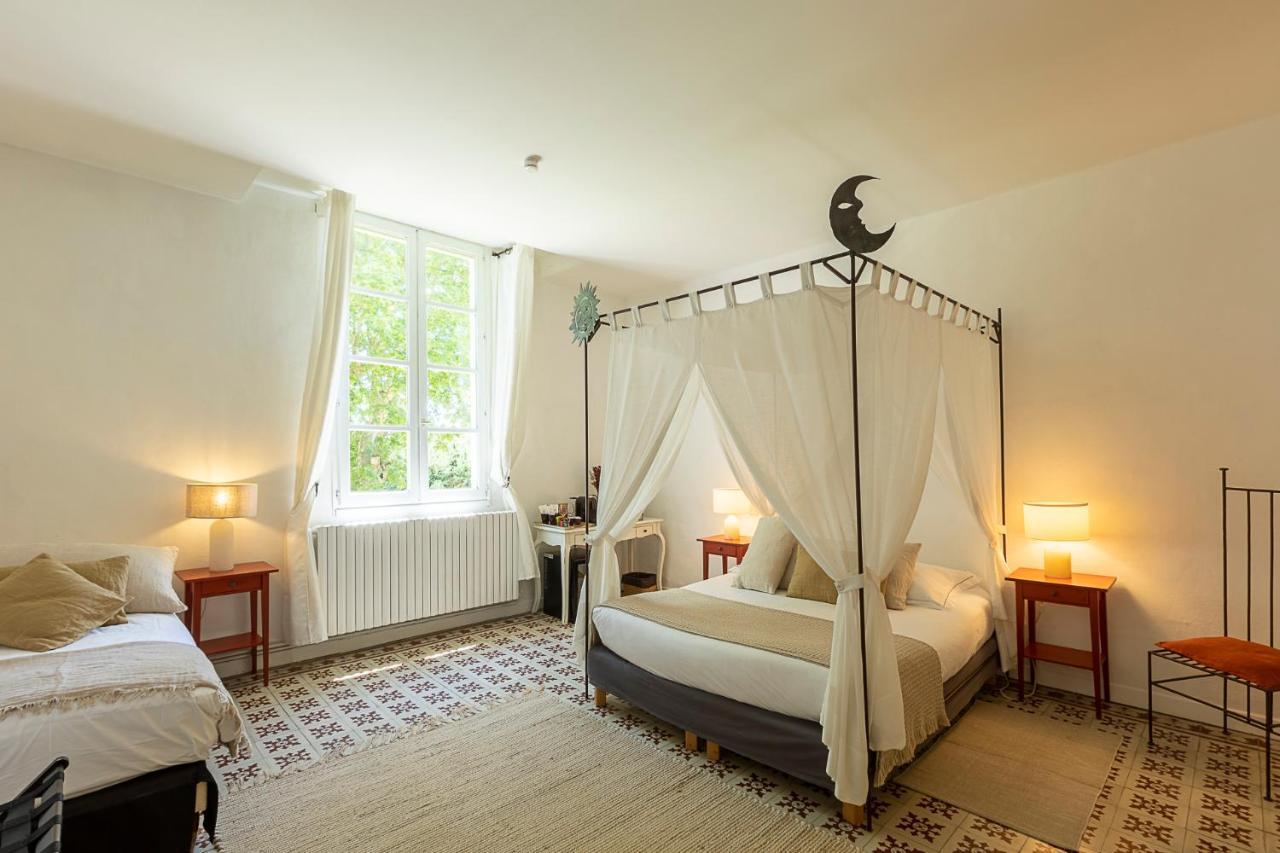 Mas De Capelou Bed & Breakfast อาวีญง ภายนอก รูปภาพ