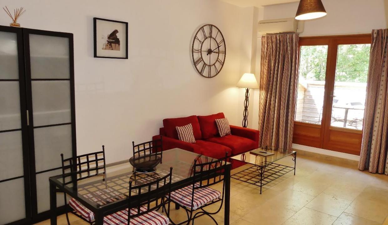 Mas De Capelou Bed & Breakfast อาวีญง ภายนอก รูปภาพ