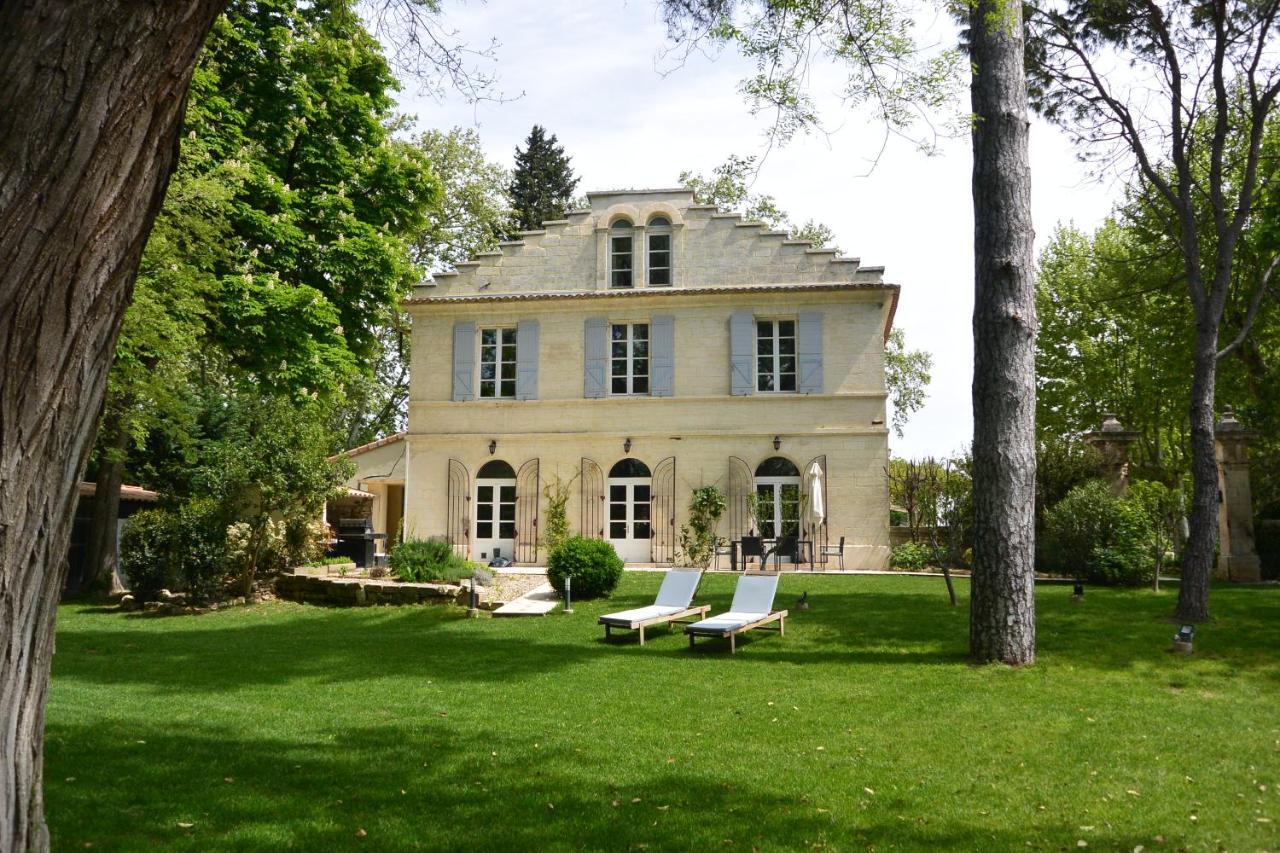 Mas De Capelou Bed & Breakfast อาวีญง ภายนอก รูปภาพ